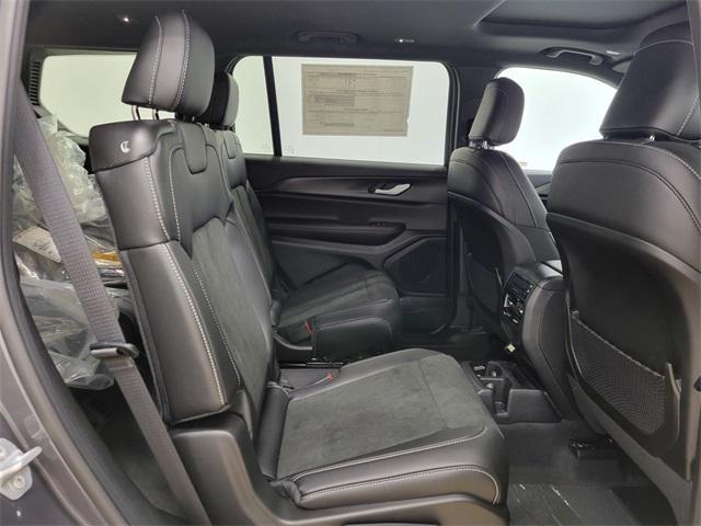 new 2025 Jeep Grand Cherokee L car, priced at $40,579