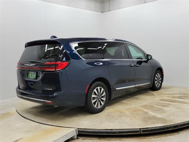 used 2022 Chrysler Pacifica Hybrid car, priced at $31,750