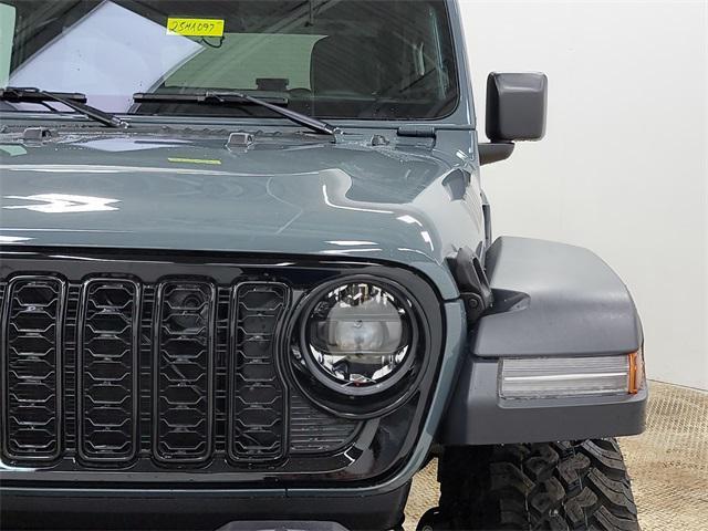 new 2025 Jeep Wrangler car, priced at $40,668