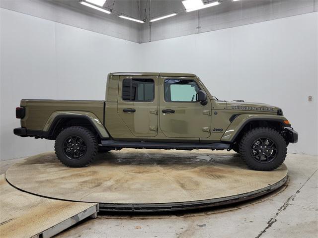 new 2025 Jeep Gladiator car, priced at $44,781