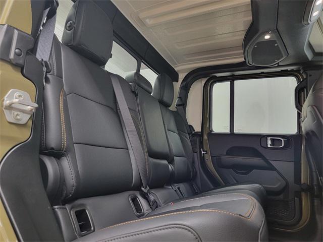 new 2025 Jeep Gladiator car, priced at $44,781