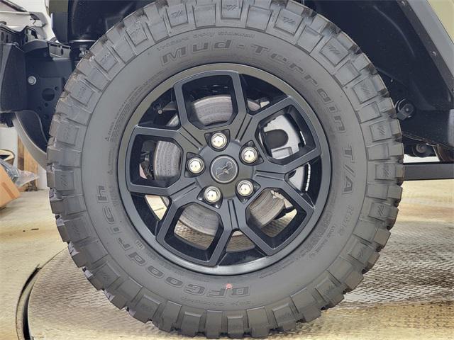 new 2025 Jeep Gladiator car, priced at $44,781