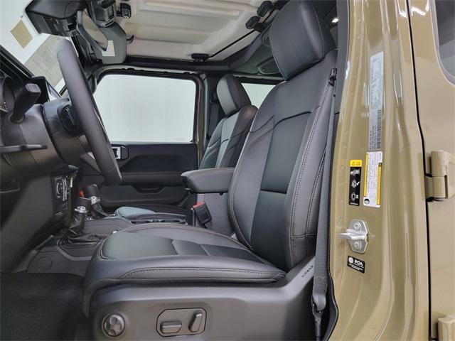 new 2025 Jeep Gladiator car, priced at $44,781
