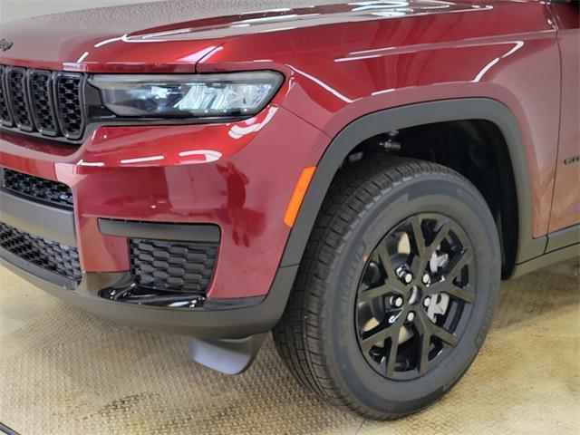 new 2025 Jeep Grand Cherokee L car, priced at $42,579