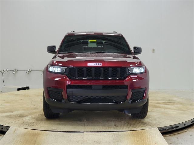 new 2025 Jeep Grand Cherokee L car, priced at $42,579