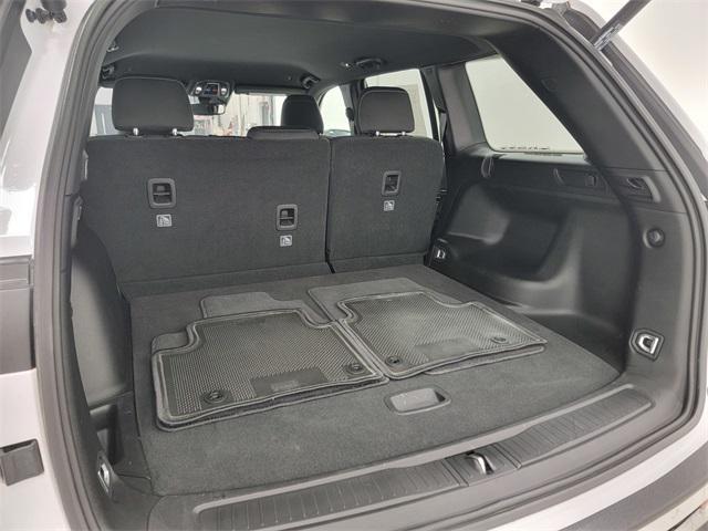 used 2024 Jeep Grand Cherokee car, priced at $33,500