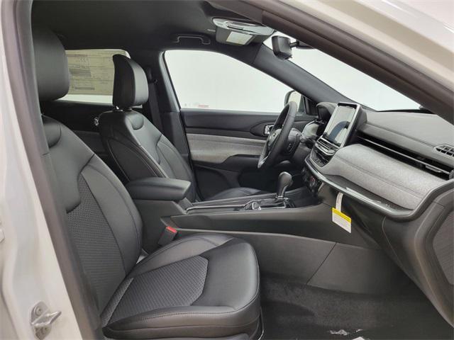 new 2025 Jeep Compass car, priced at $27,990