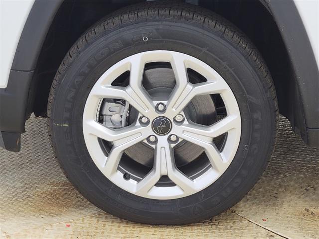 new 2025 Jeep Compass car, priced at $27,990
