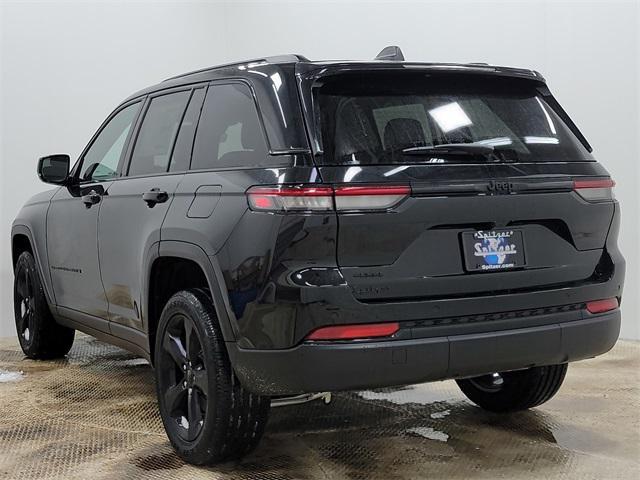 new 2025 Jeep Grand Cherokee car, priced at $41,066