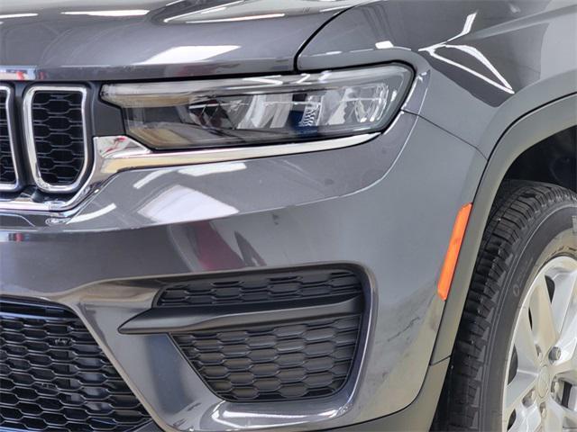 new 2025 Jeep Grand Cherokee car, priced at $37,861