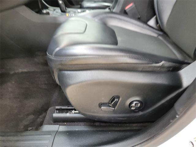 used 2019 Jeep Cherokee car, priced at $13,995