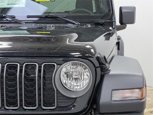 new 2025 Jeep Wrangler car, priced at $38,334
