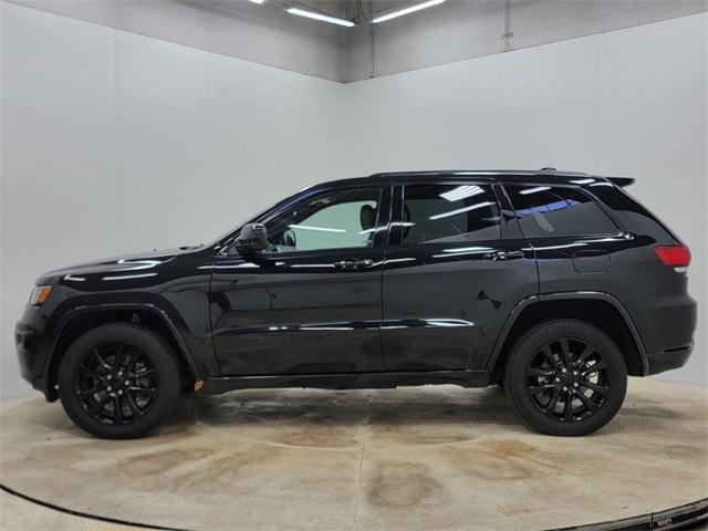 used 2022 Jeep Grand Cherokee car, priced at $29,990