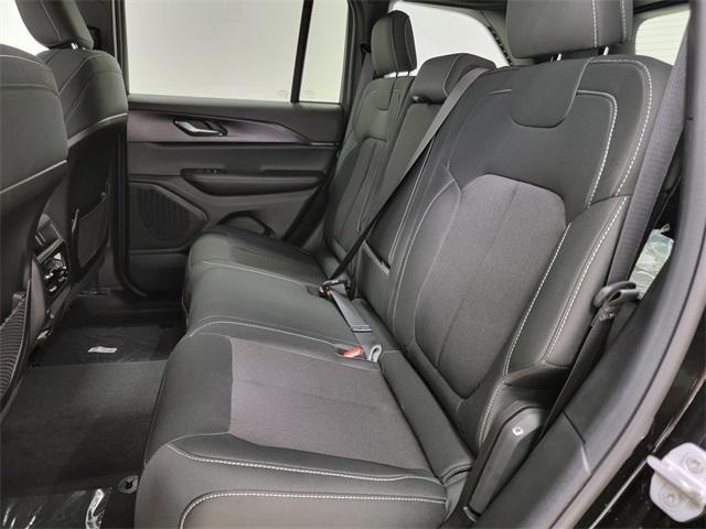 new 2025 Jeep Grand Cherokee car, priced at $37,861