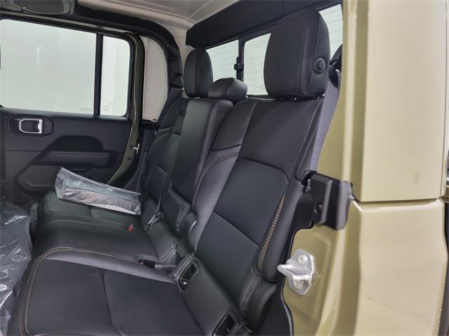 new 2025 Jeep Gladiator car, priced at $43,386