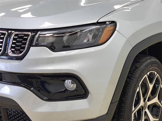 new 2025 Jeep Compass car, priced at $30,530