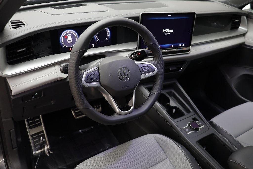 new 2025 Volkswagen Tiguan car, priced at $35,788