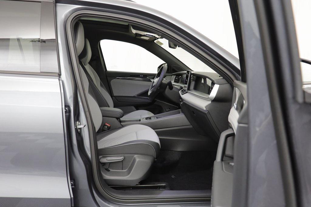 new 2025 Volkswagen Tiguan car, priced at $35,788