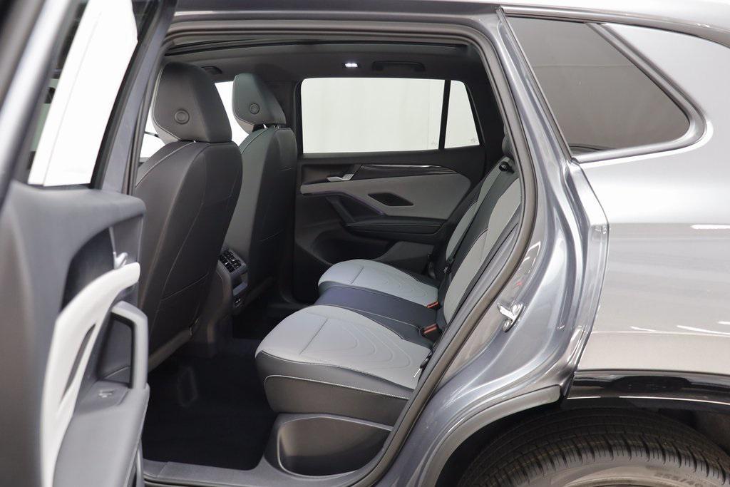 new 2025 Volkswagen Tiguan car, priced at $35,788