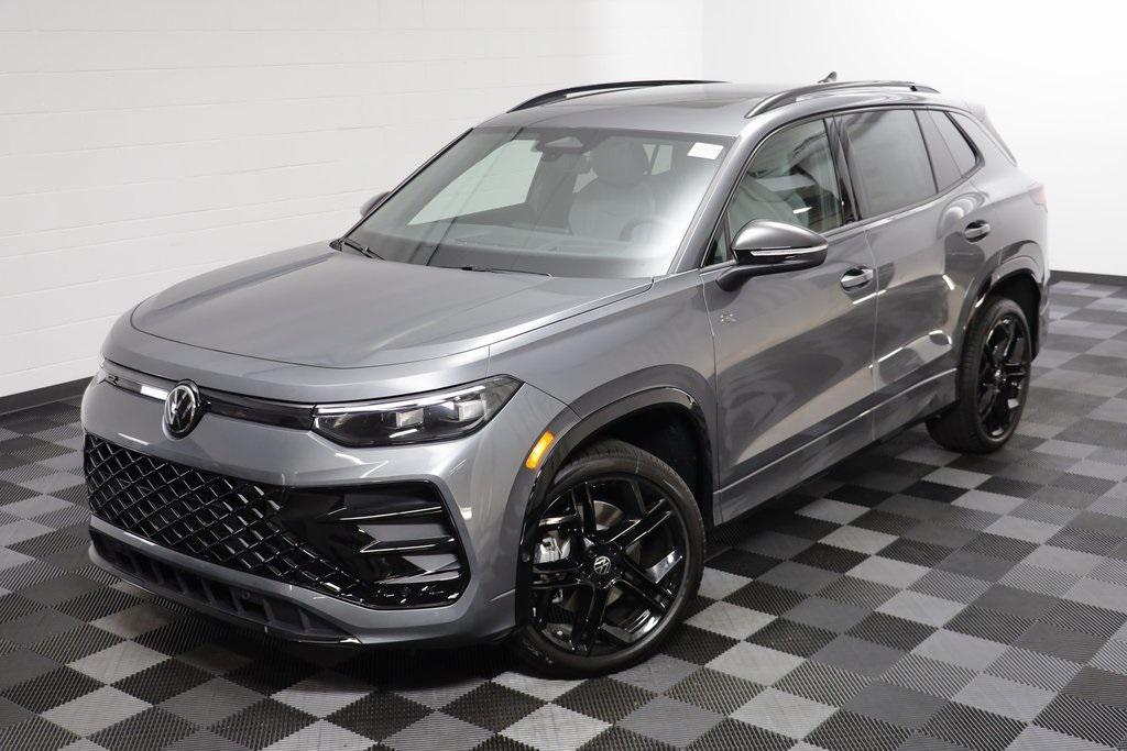 new 2025 Volkswagen Tiguan car, priced at $35,788