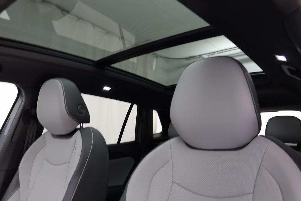 new 2025 Volkswagen Tiguan car, priced at $35,788