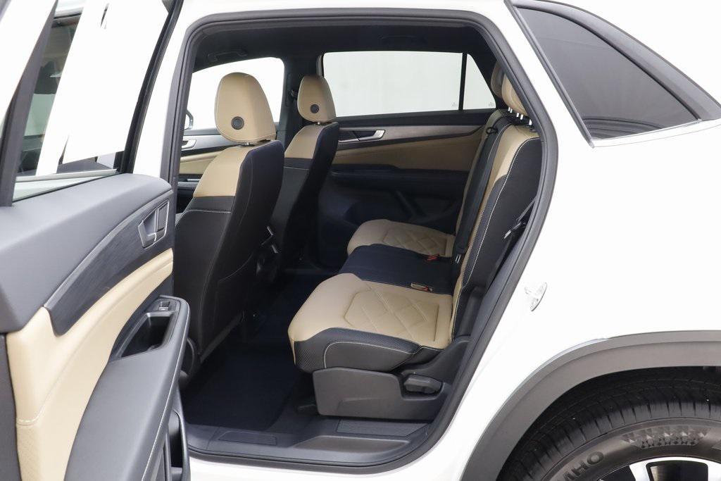new 2025 Volkswagen Atlas Cross Sport car, priced at $39,536