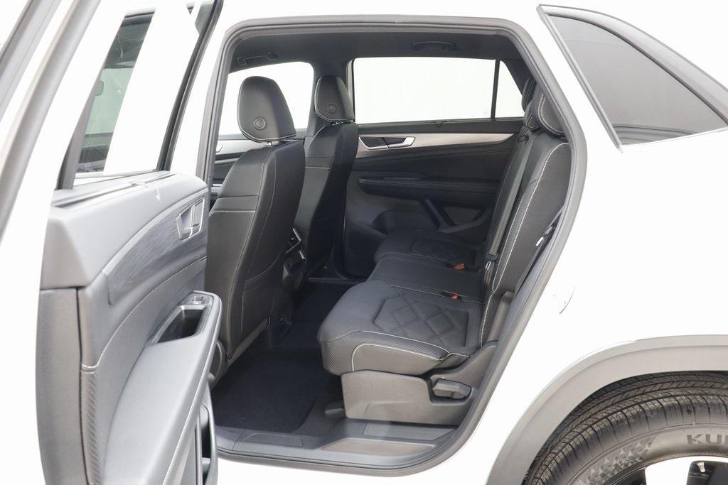 new 2025 Volkswagen Atlas Cross Sport car, priced at $41,559