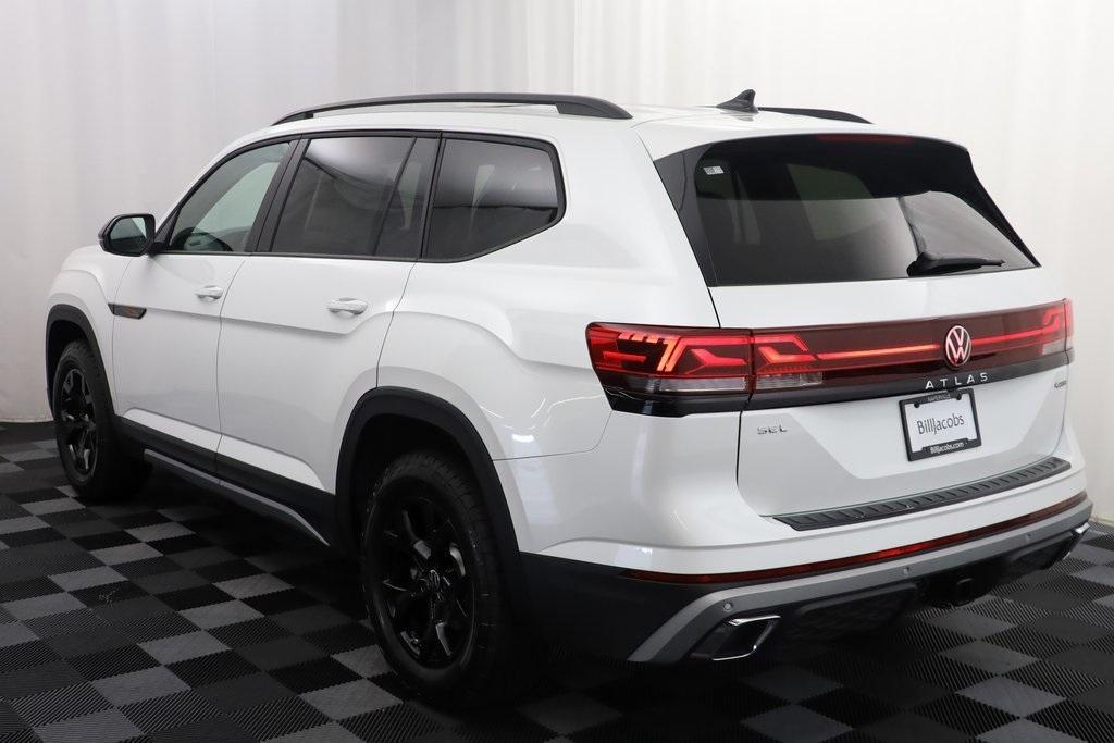 new 2024 Volkswagen Atlas car, priced at $47,223