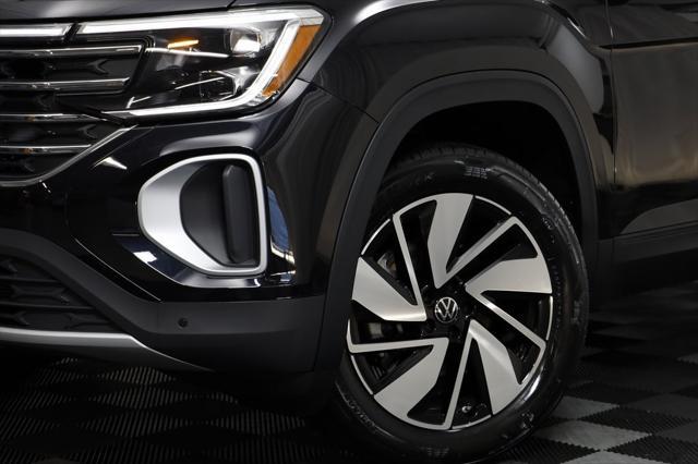 new 2025 Volkswagen Atlas car, priced at $43,963