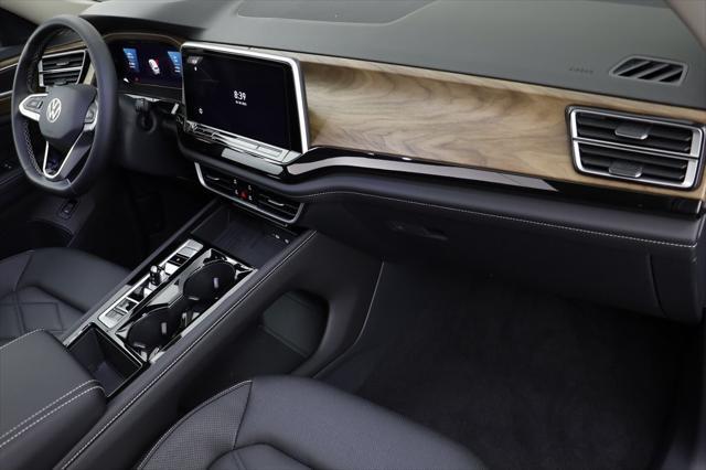 new 2025 Volkswagen Atlas car, priced at $43,963