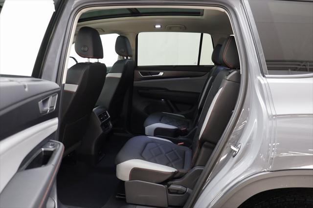 new 2025 Volkswagen Atlas car, priced at $46,112