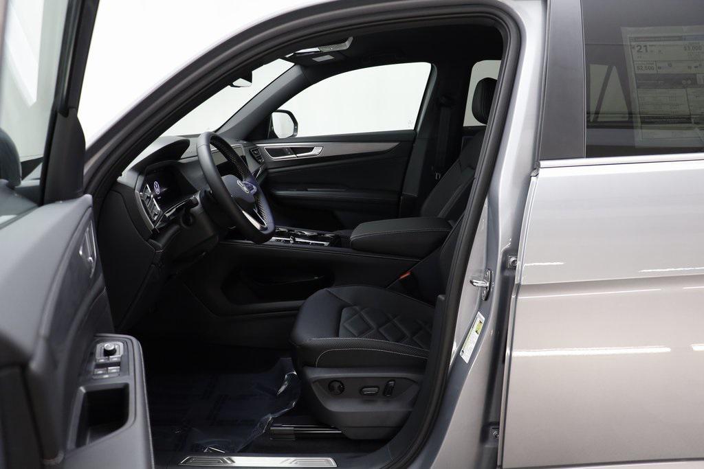 new 2025 Volkswagen Atlas Cross Sport car, priced at $41,732