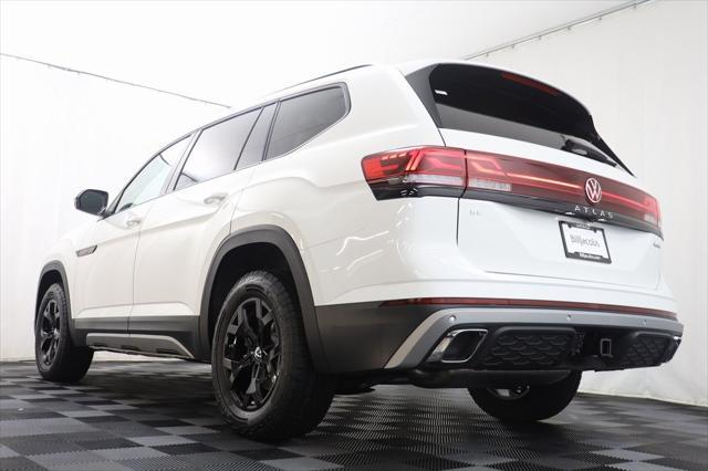 new 2025 Volkswagen Atlas car, priced at $45,404