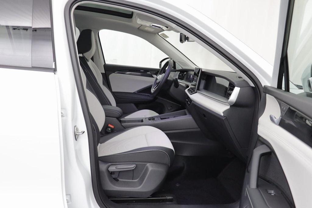 new 2025 Volkswagen Tiguan car, priced at $33,760