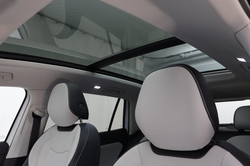 new 2025 Volkswagen Tiguan car, priced at $33,760