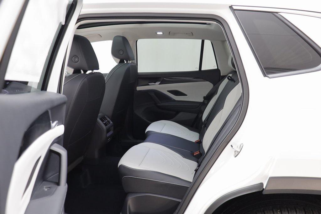 new 2025 Volkswagen Tiguan car, priced at $33,760