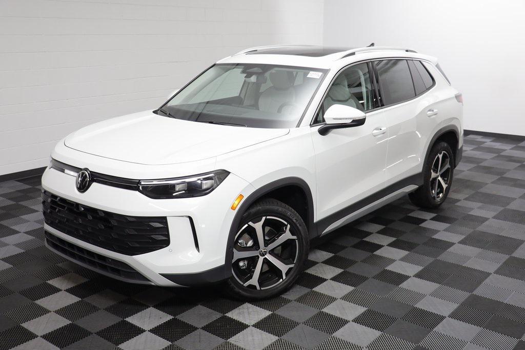 new 2025 Volkswagen Tiguan car, priced at $33,760