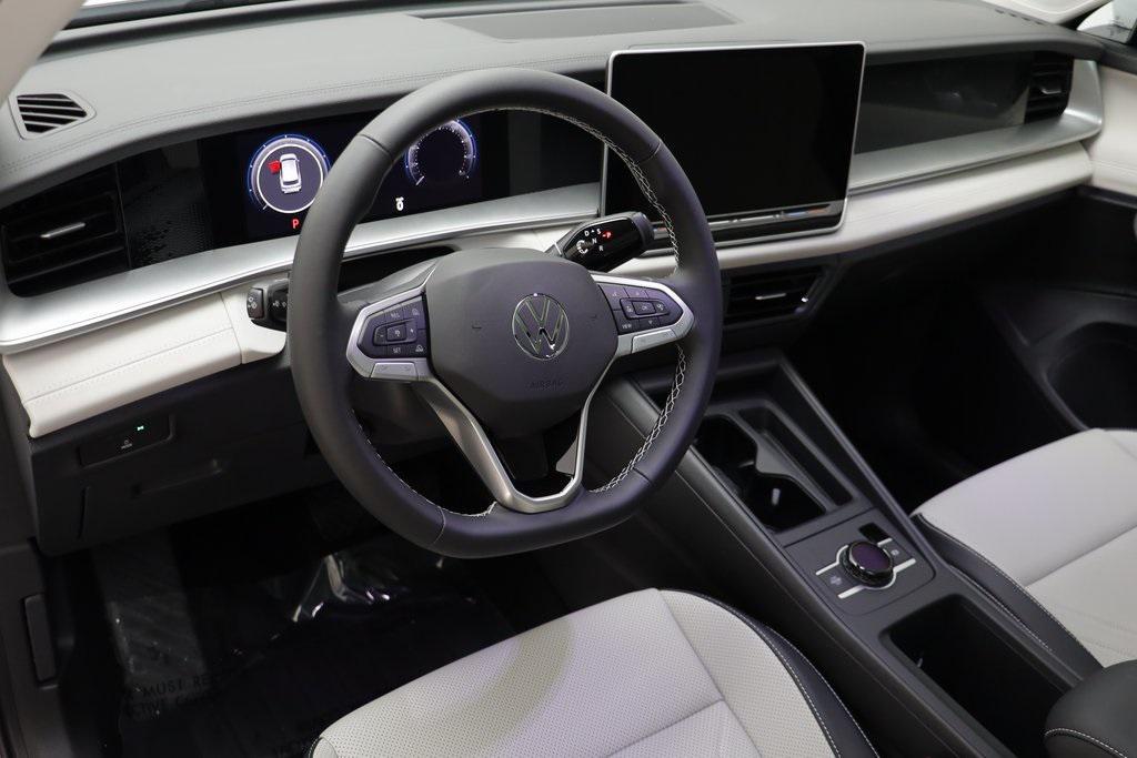 new 2025 Volkswagen Tiguan car, priced at $33,760