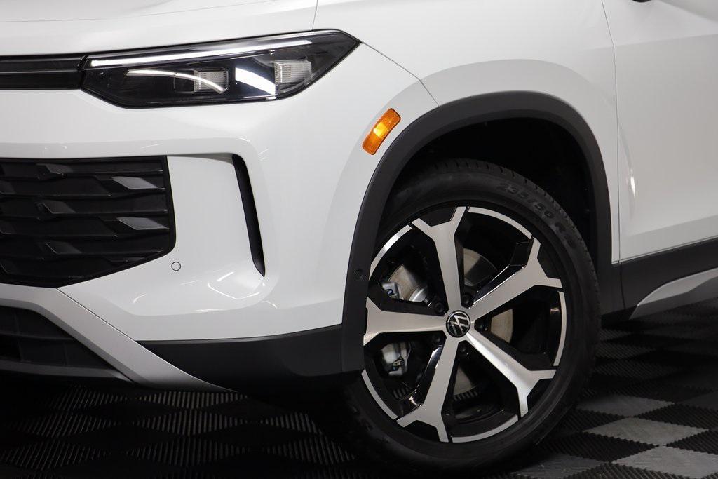 new 2025 Volkswagen Tiguan car, priced at $33,760