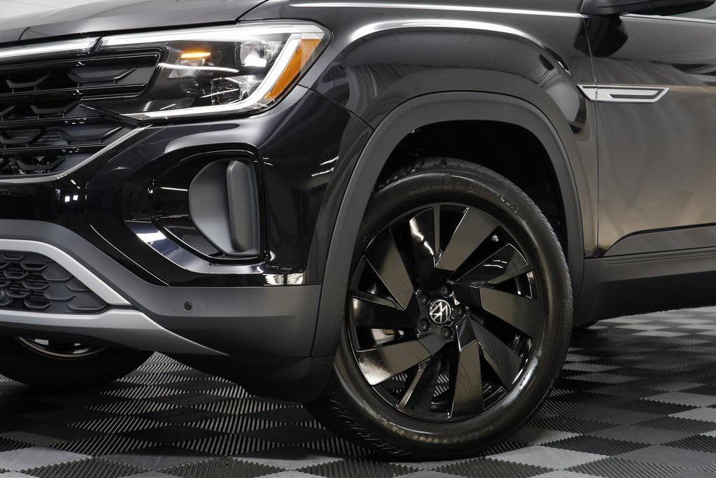 new 2025 Volkswagen Atlas Cross Sport car, priced at $43,276