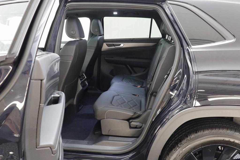 new 2025 Volkswagen Atlas Cross Sport car, priced at $43,276
