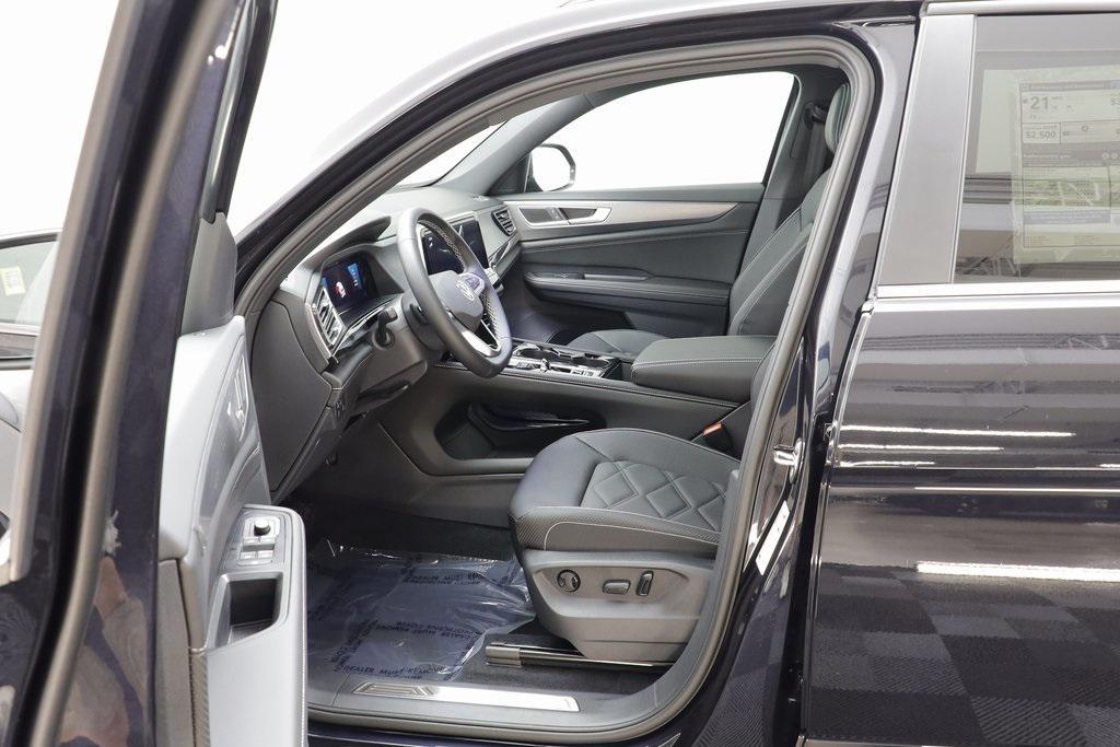 new 2025 Volkswagen Atlas Cross Sport car, priced at $43,276