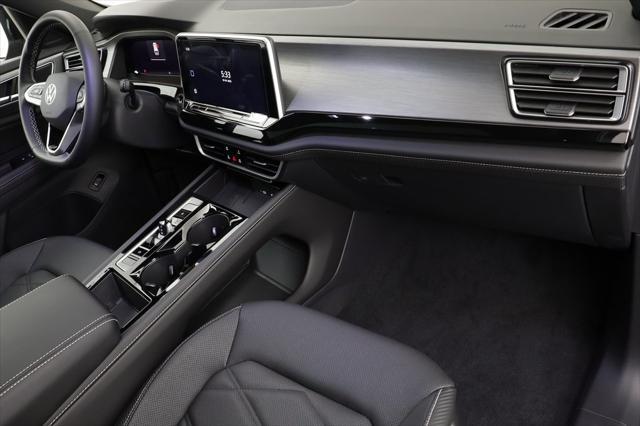 new 2025 Volkswagen Atlas Cross Sport car, priced at $43,276