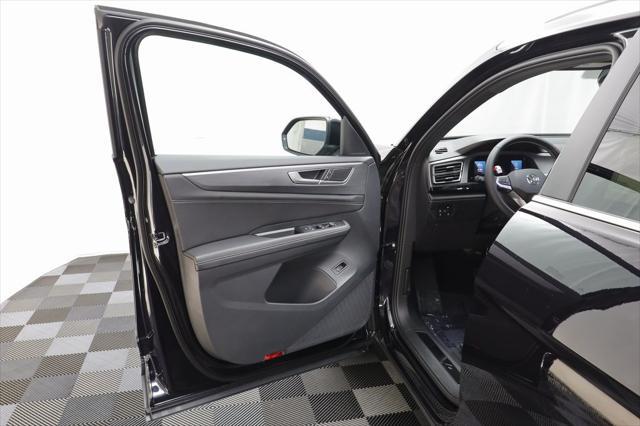new 2025 Volkswagen Atlas Cross Sport car, priced at $43,276