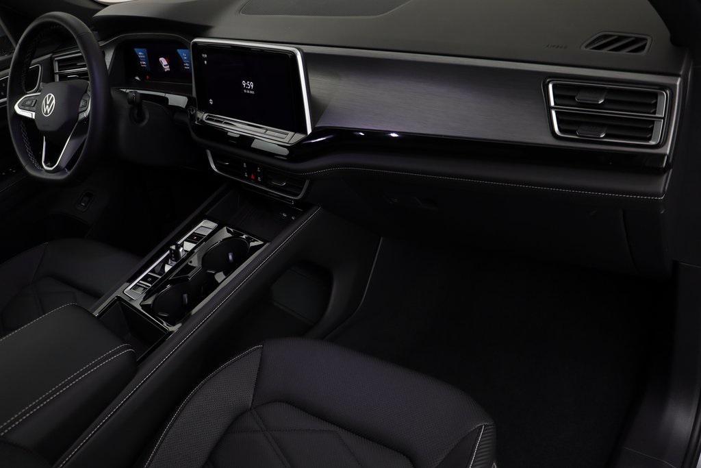 new 2025 Volkswagen Atlas Cross Sport car, priced at $43,654