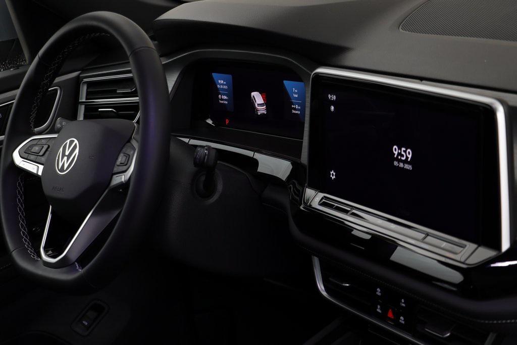 new 2025 Volkswagen Atlas Cross Sport car, priced at $43,654