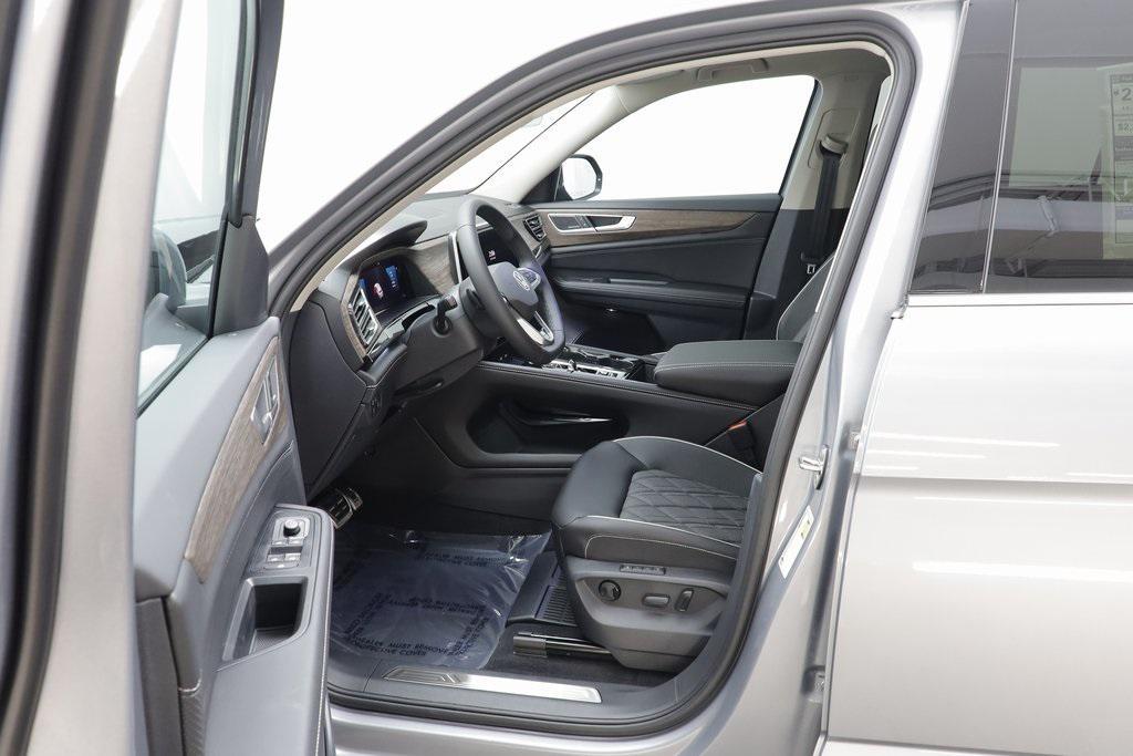 new 2026 Volkswagen Atlas car, priced at $54,279