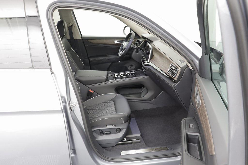 new 2026 Volkswagen Atlas car, priced at $54,279