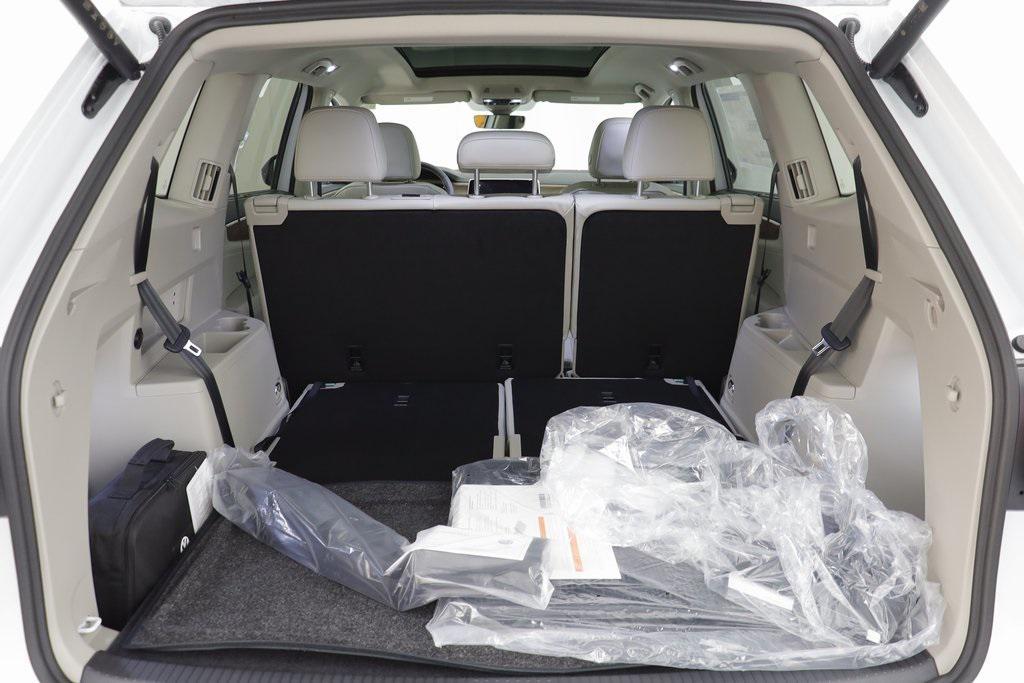 new 2026 Volkswagen Atlas car, priced at $46,308