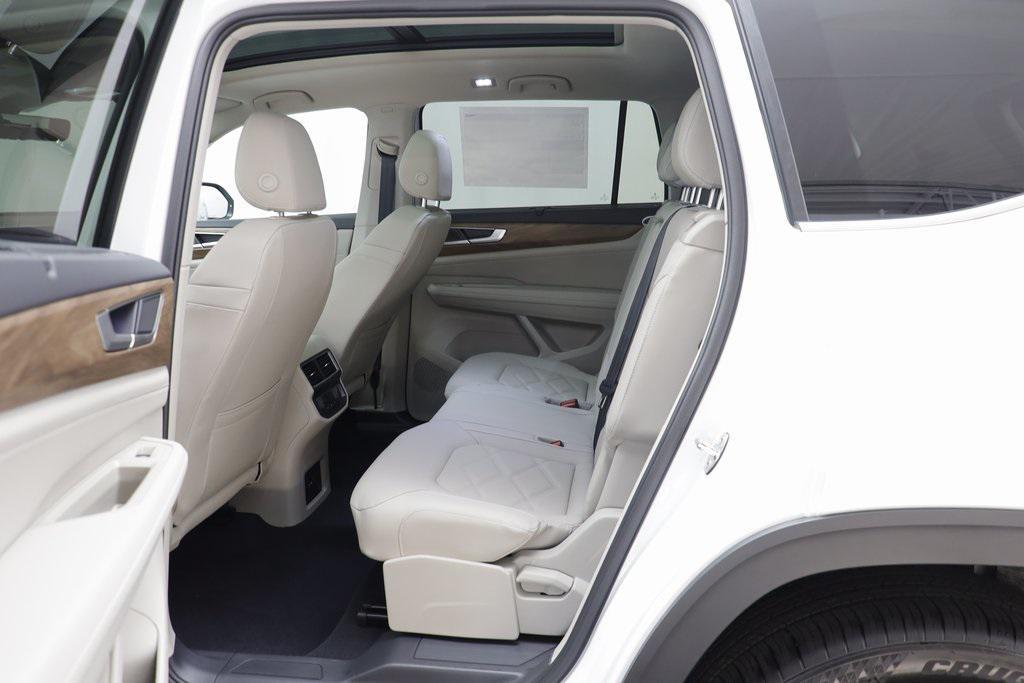 new 2026 Volkswagen Atlas car, priced at $46,308